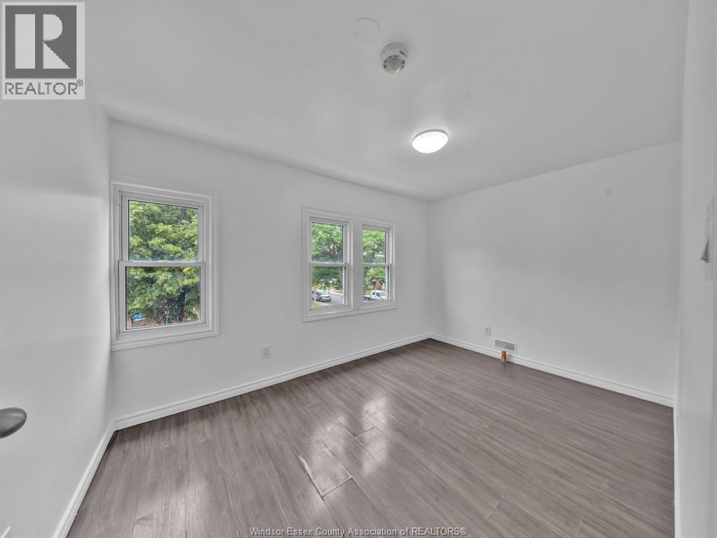 1096 HALL - 24