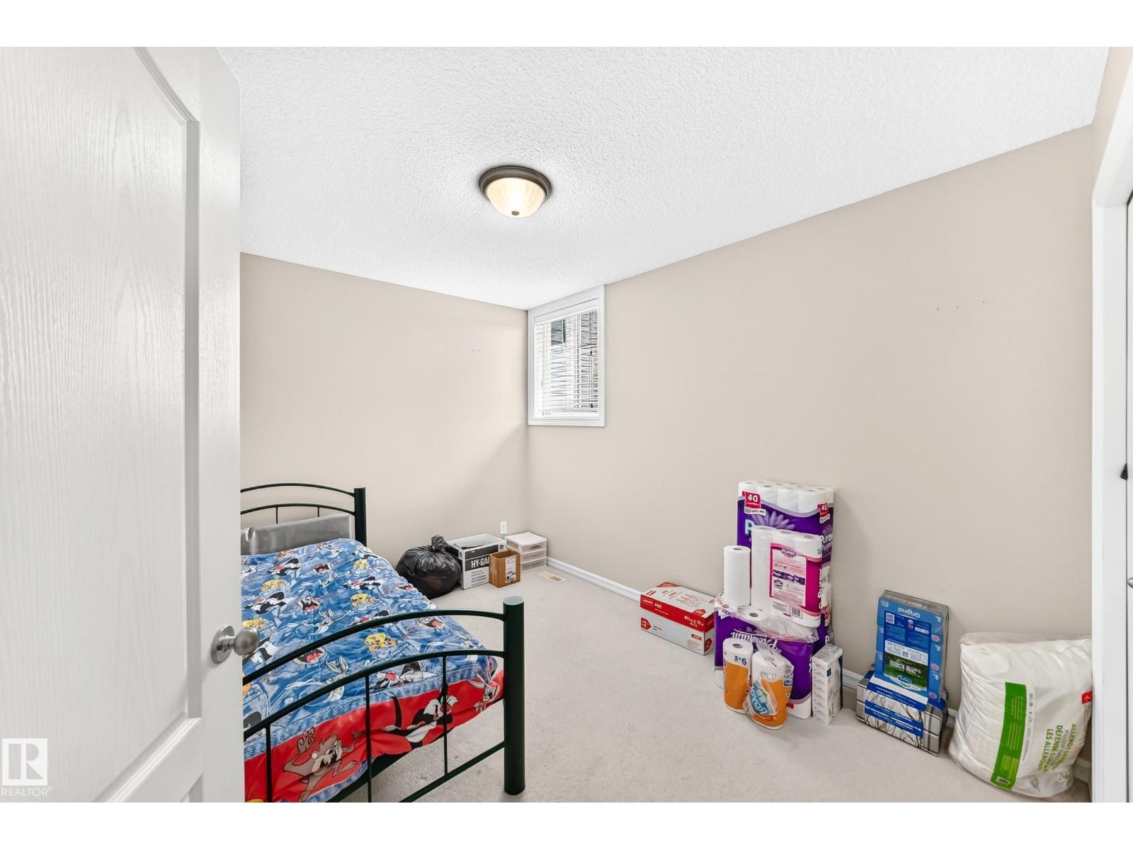 3226 30 AV NW - 28