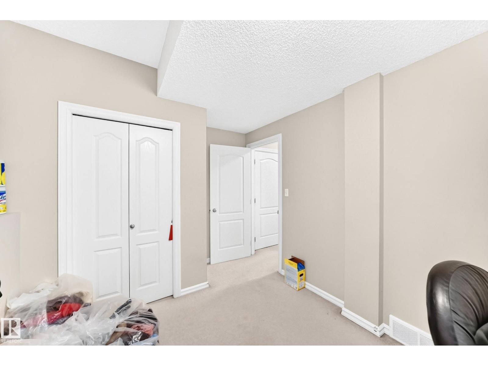 3226 30 AV NW - 40