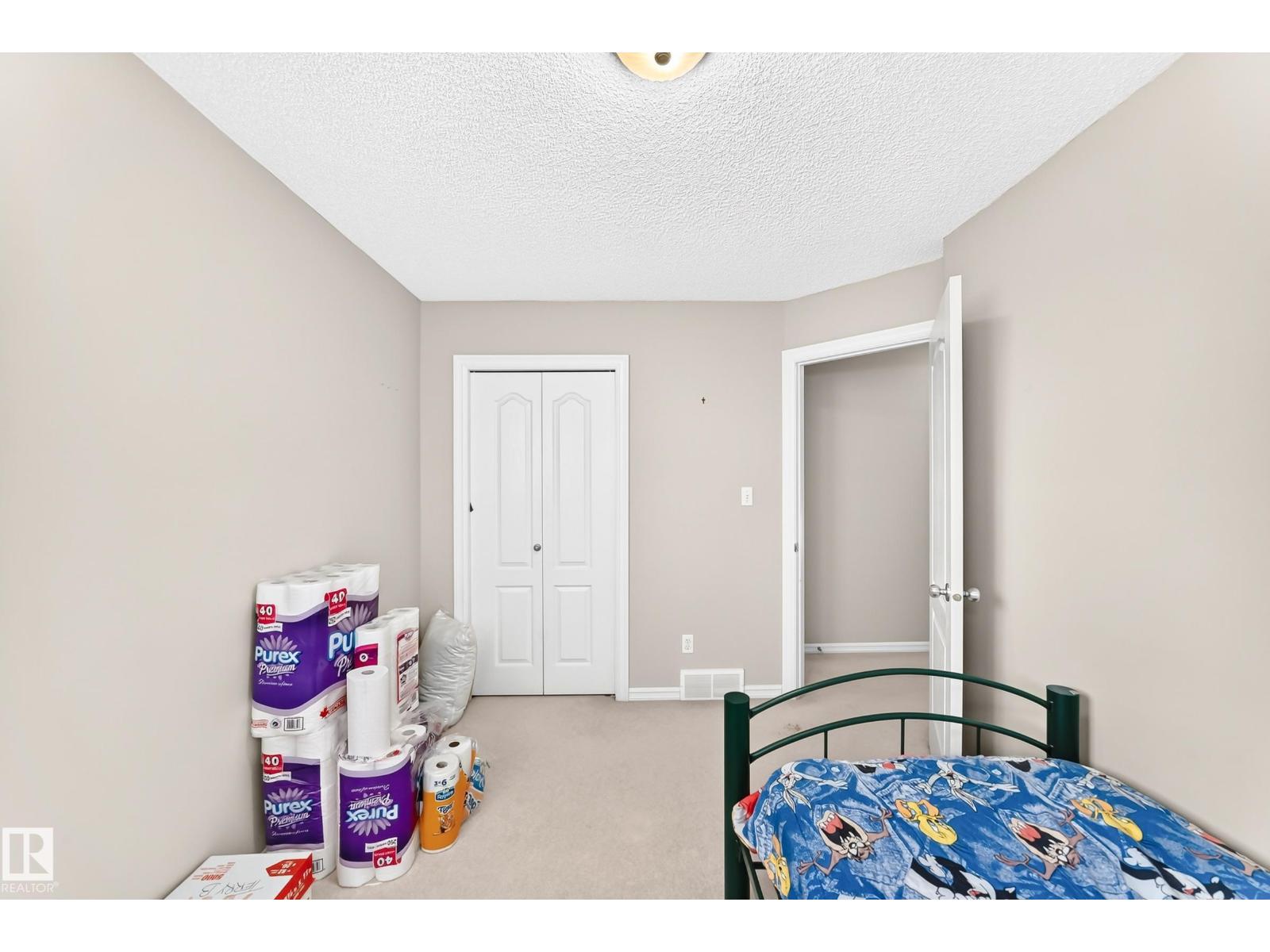 3226 30 AV NW - 30