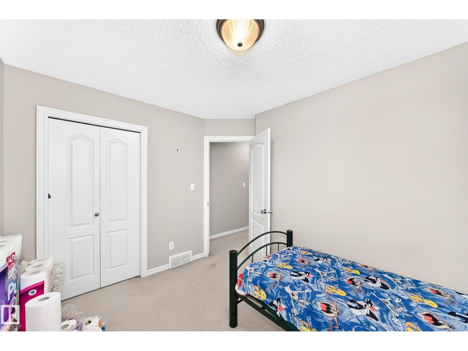 3226 30 AV NW - 29