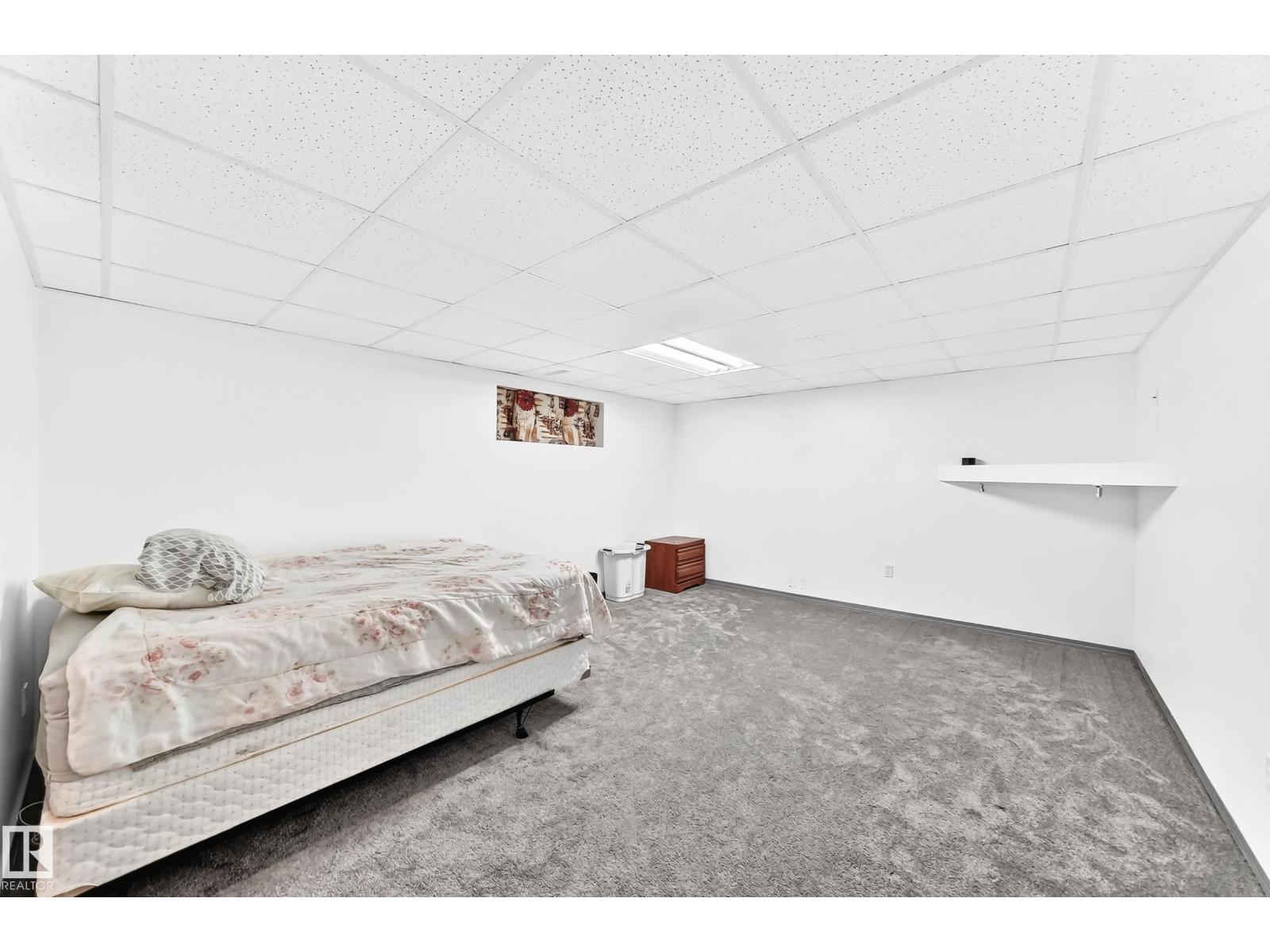 3226 30 AV NW - 44