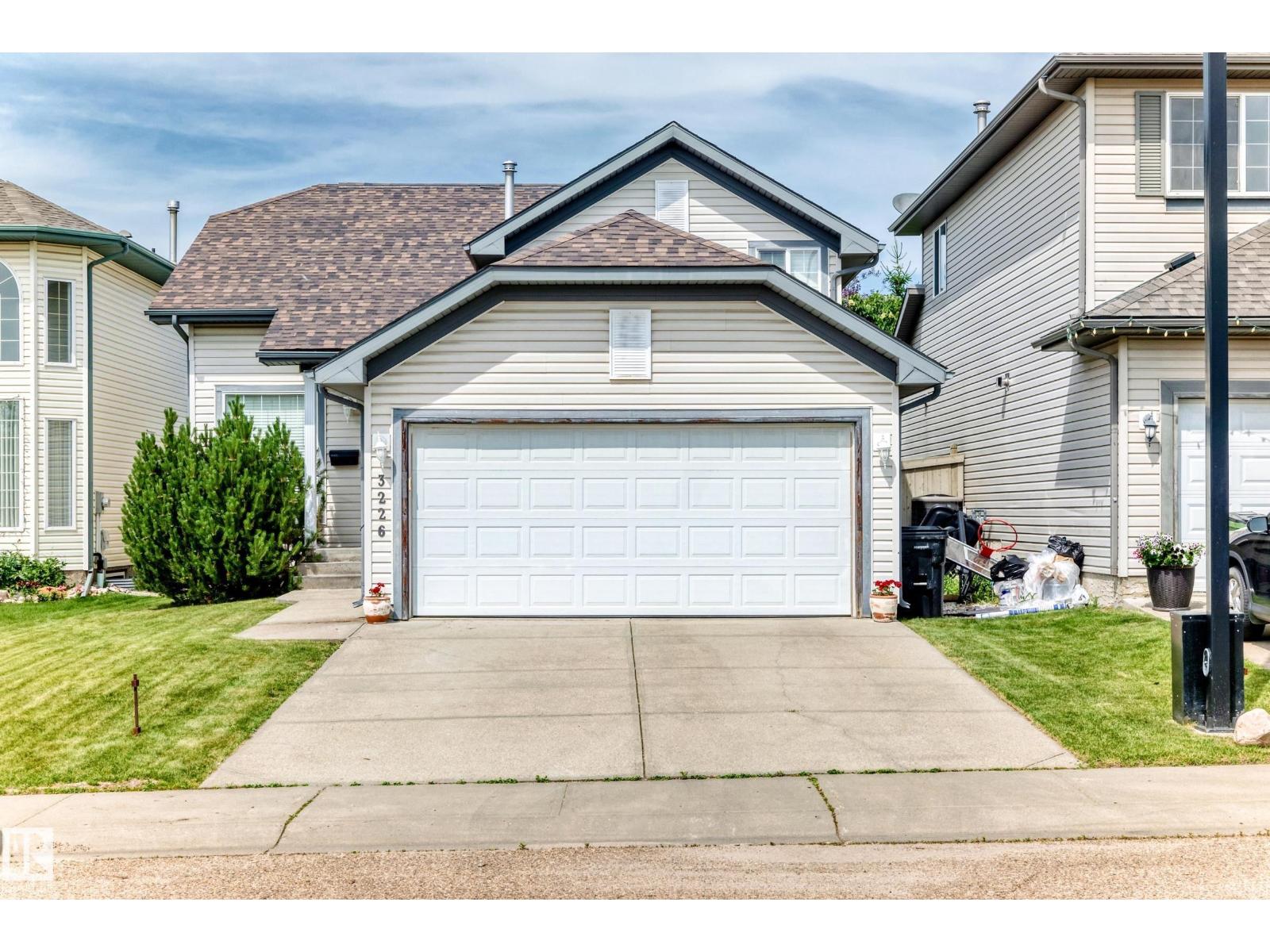 3226 30 AV NW - 58