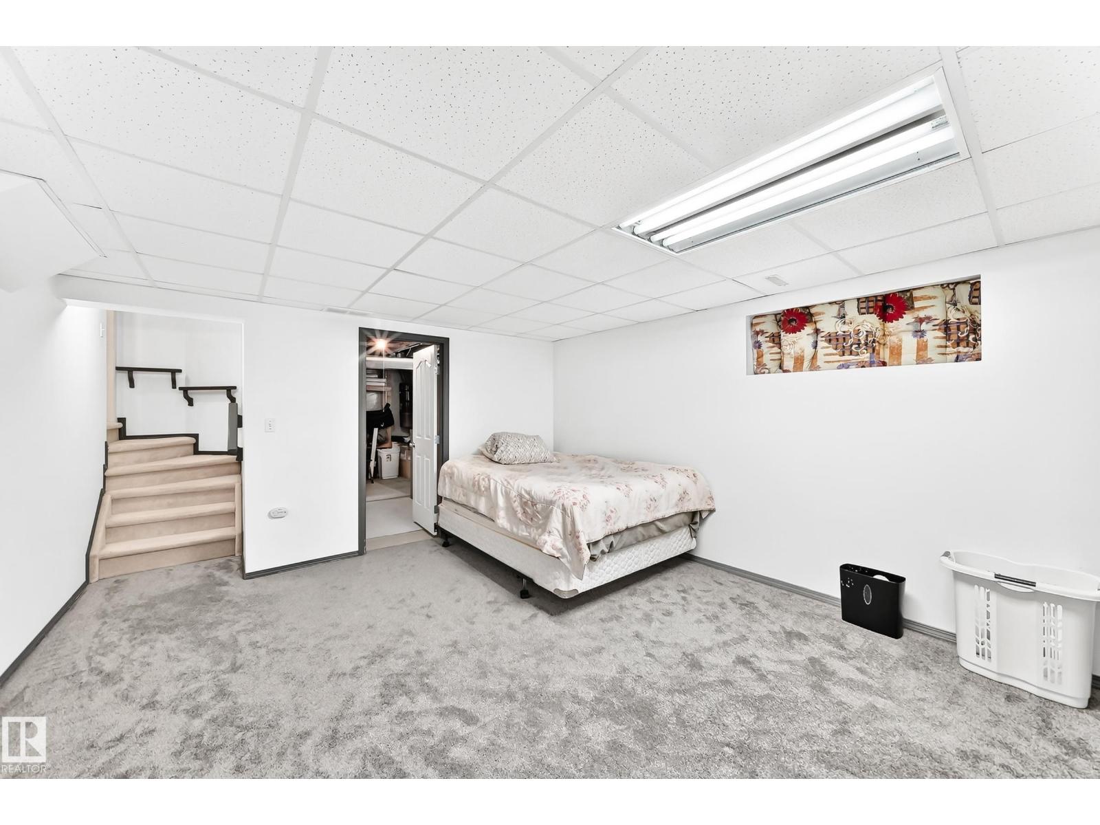 3226 30 AV NW - 45