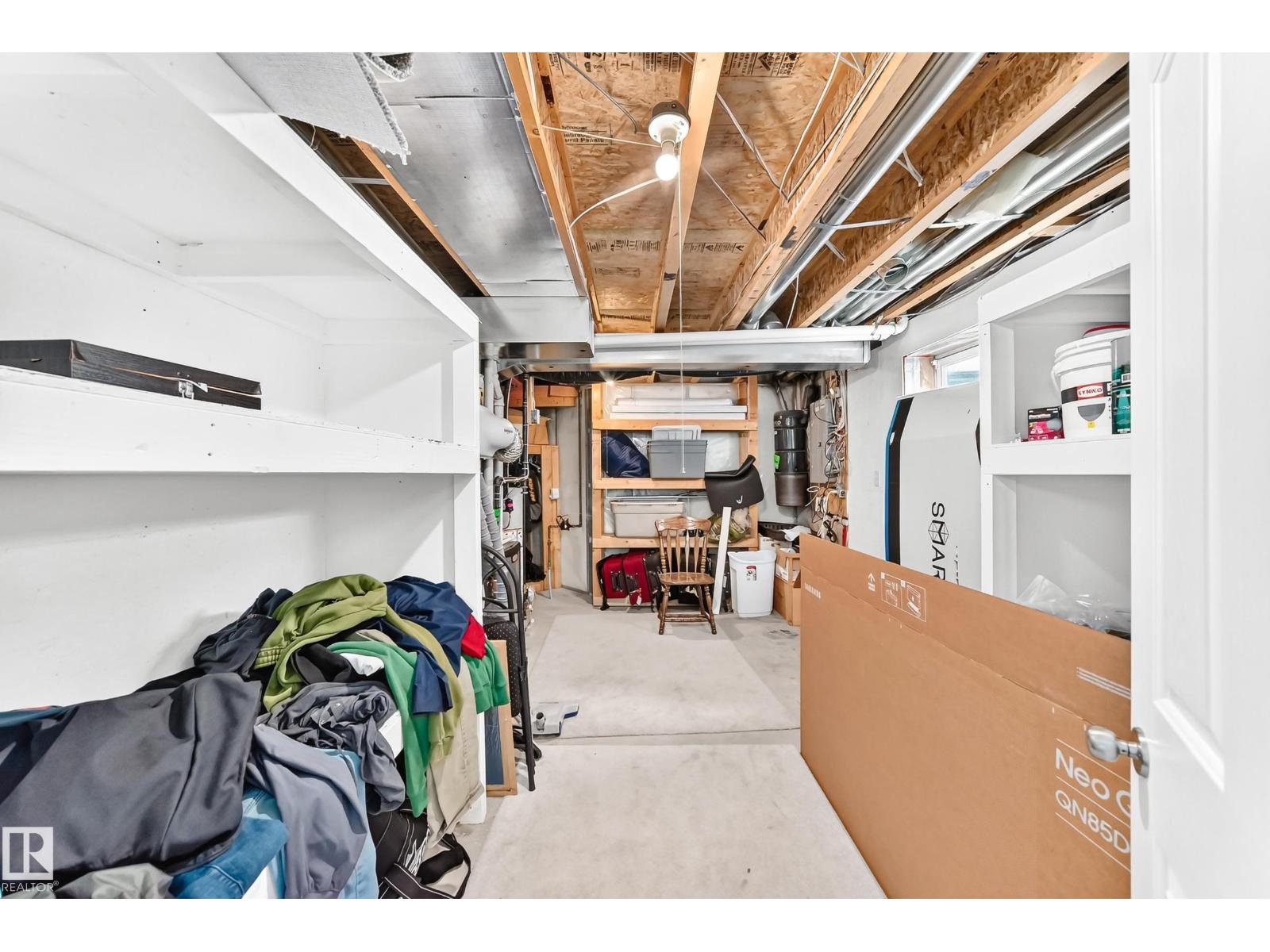3226 30 AV NW - 47
