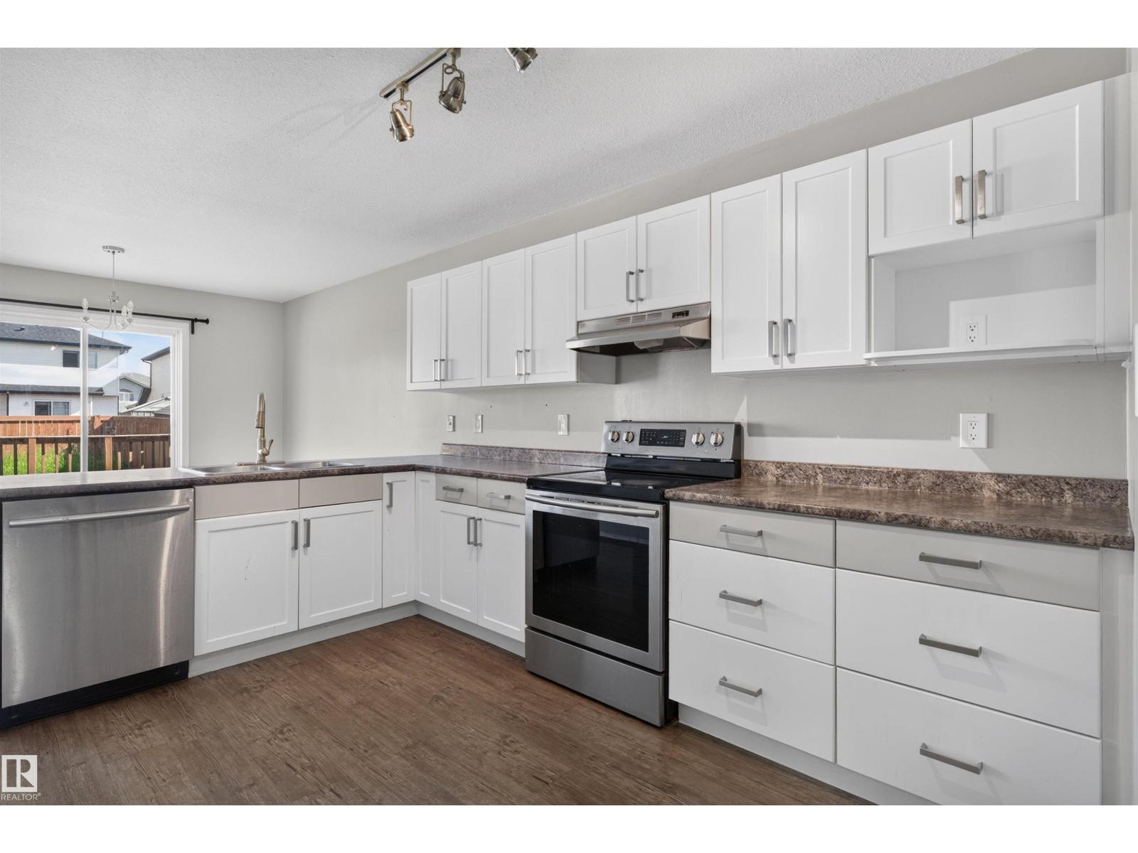 1816 36 AV NW - 16