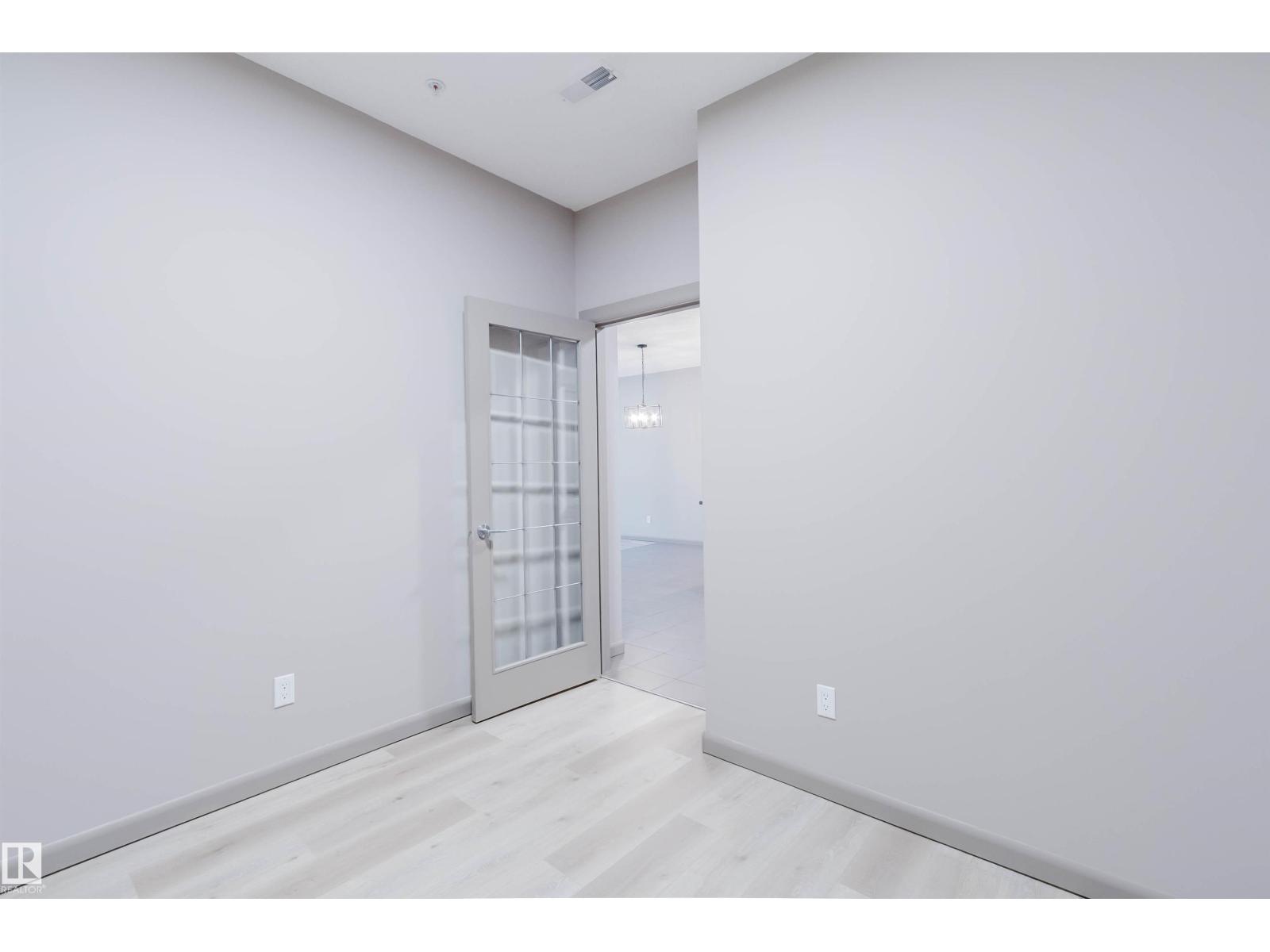 #106 160 MAGRATH RD NW - 21