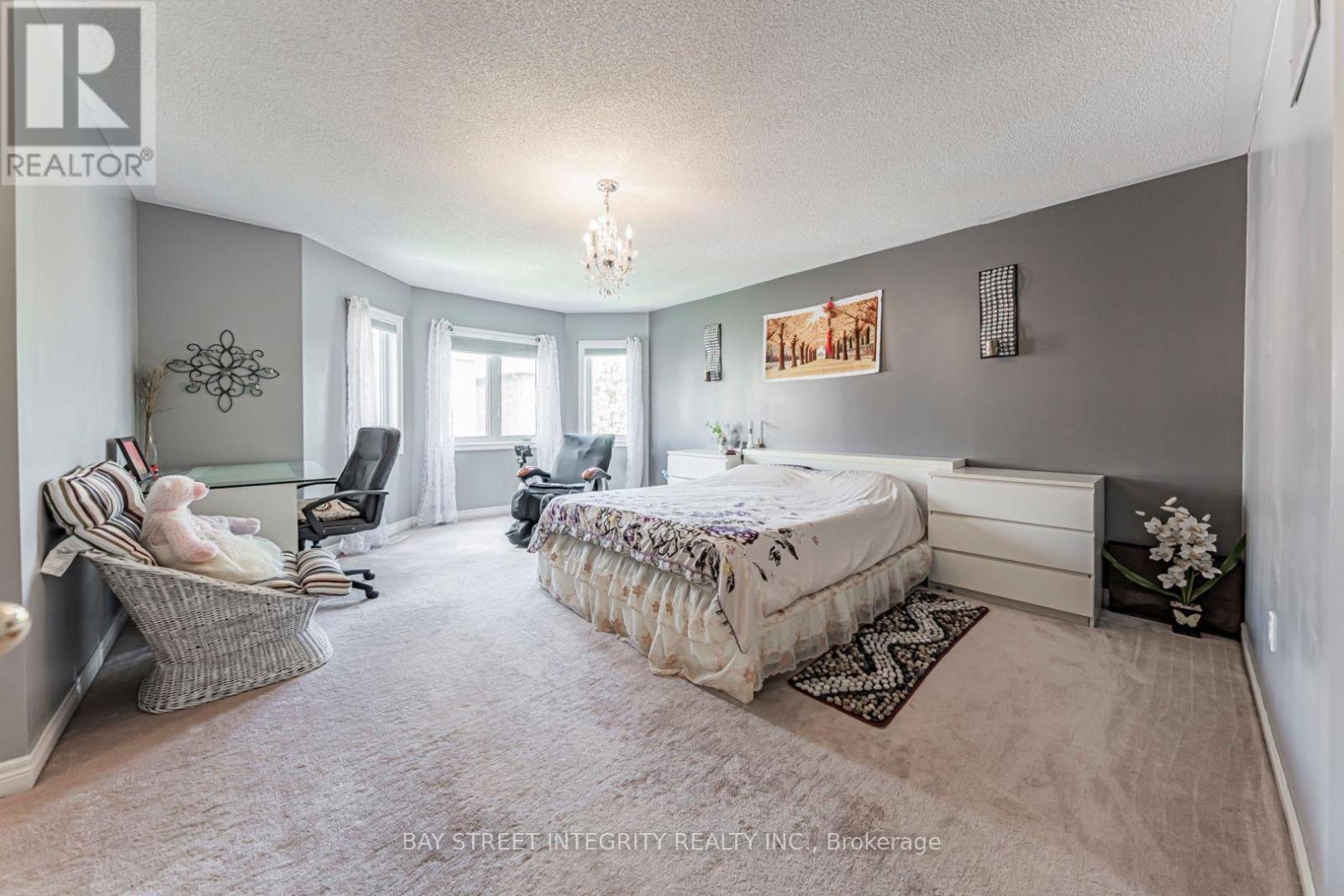 221 WOODSPRING AVENUE - 12