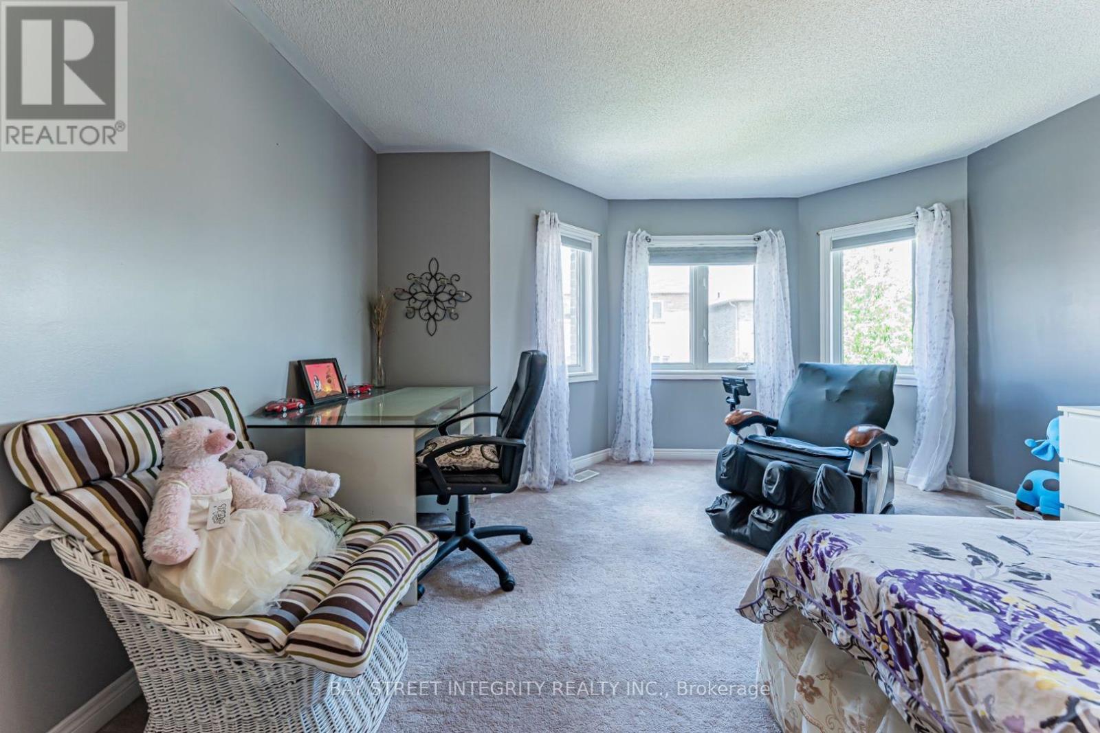 221 WOODSPRING AVENUE - 13