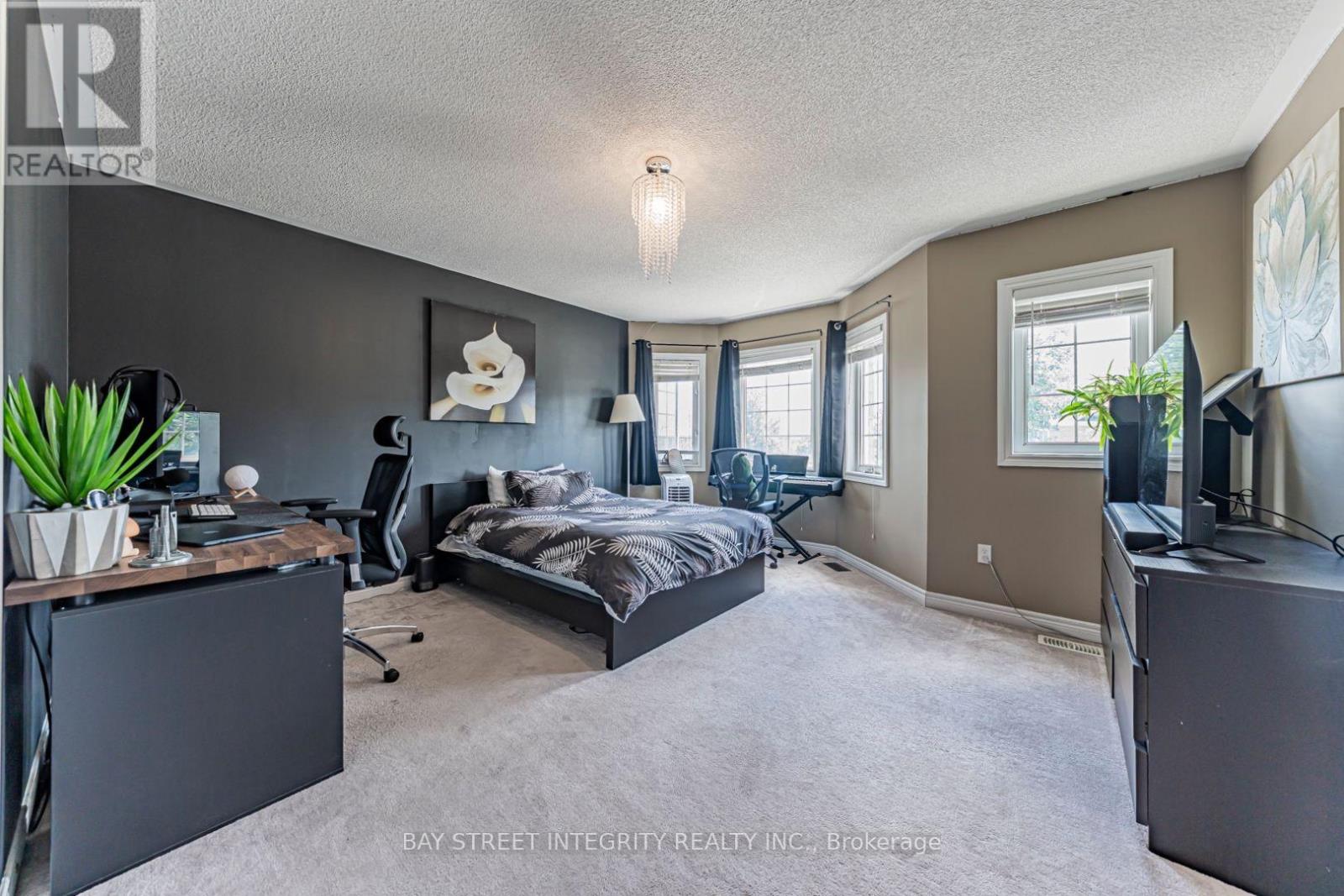 221 WOODSPRING AVENUE - 16