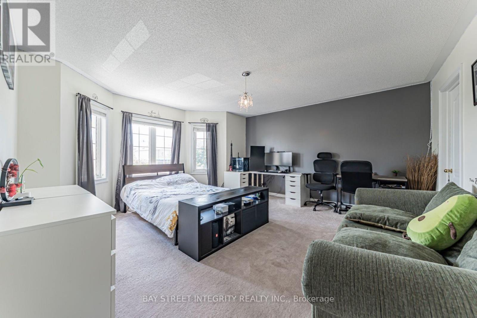 221 WOODSPRING AVENUE - 19