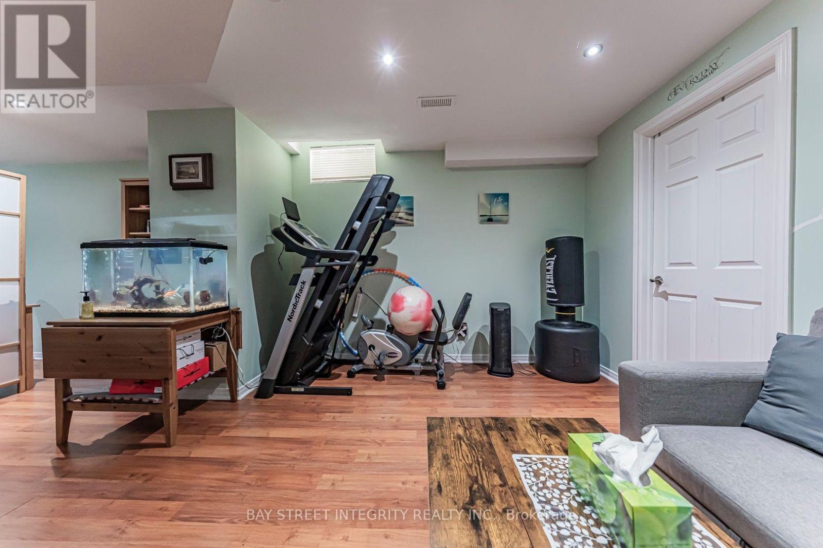 221 WOODSPRING AVENUE - 22