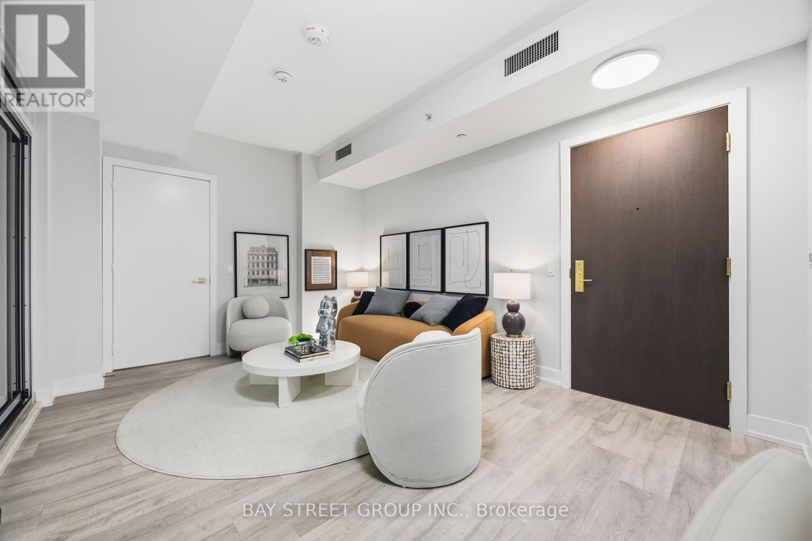 #505W 268 BUCHANAN DRIVE - Image 24