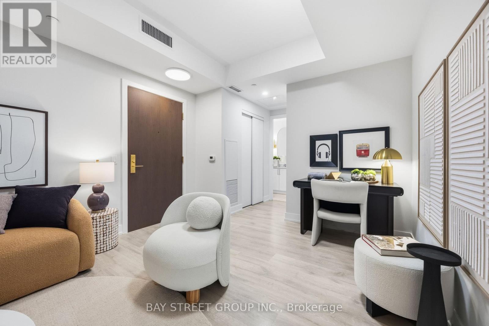 #505W 268 BUCHANAN DRIVE - Image 25