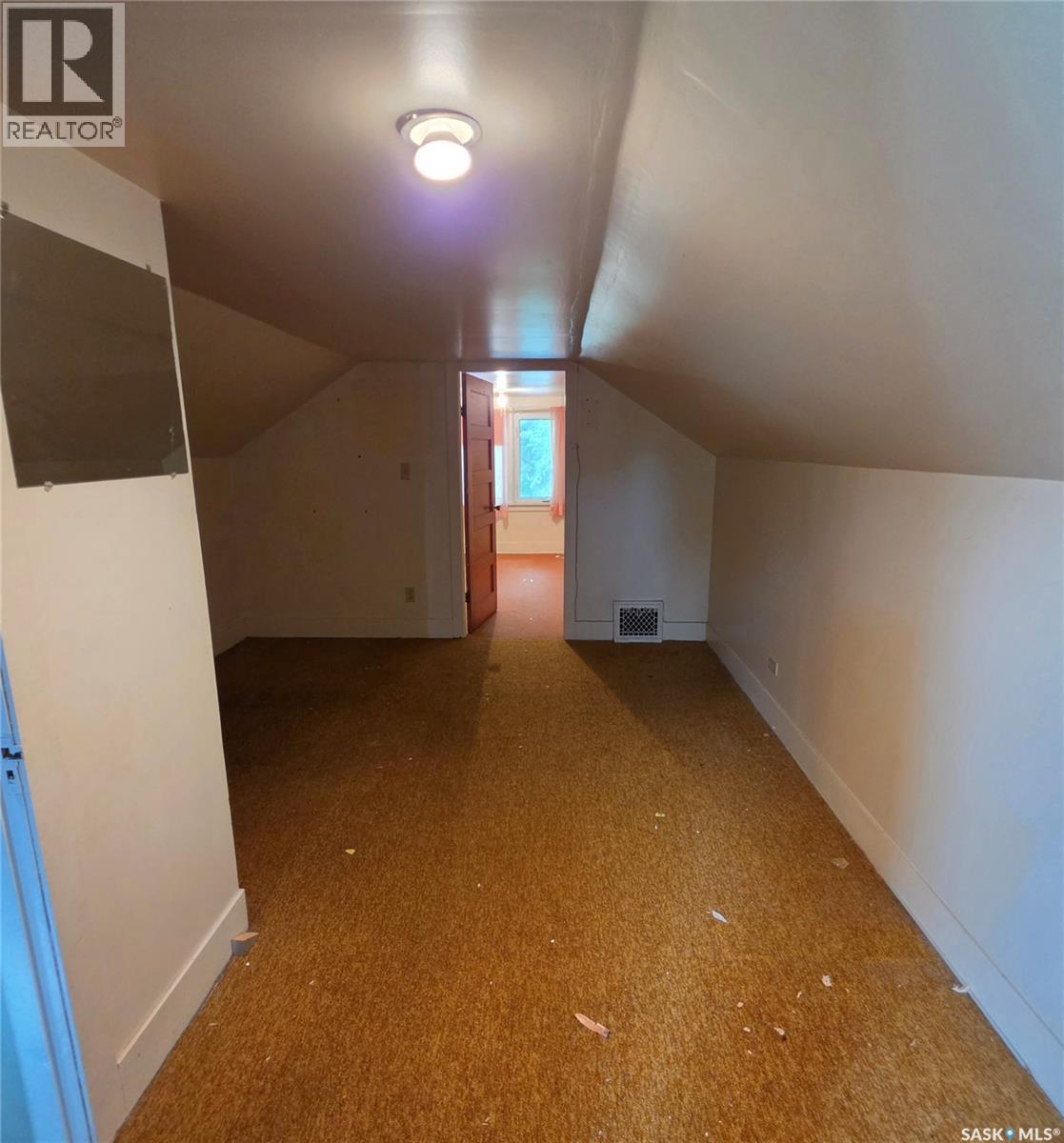 247 2nd AVENUE NE - 16