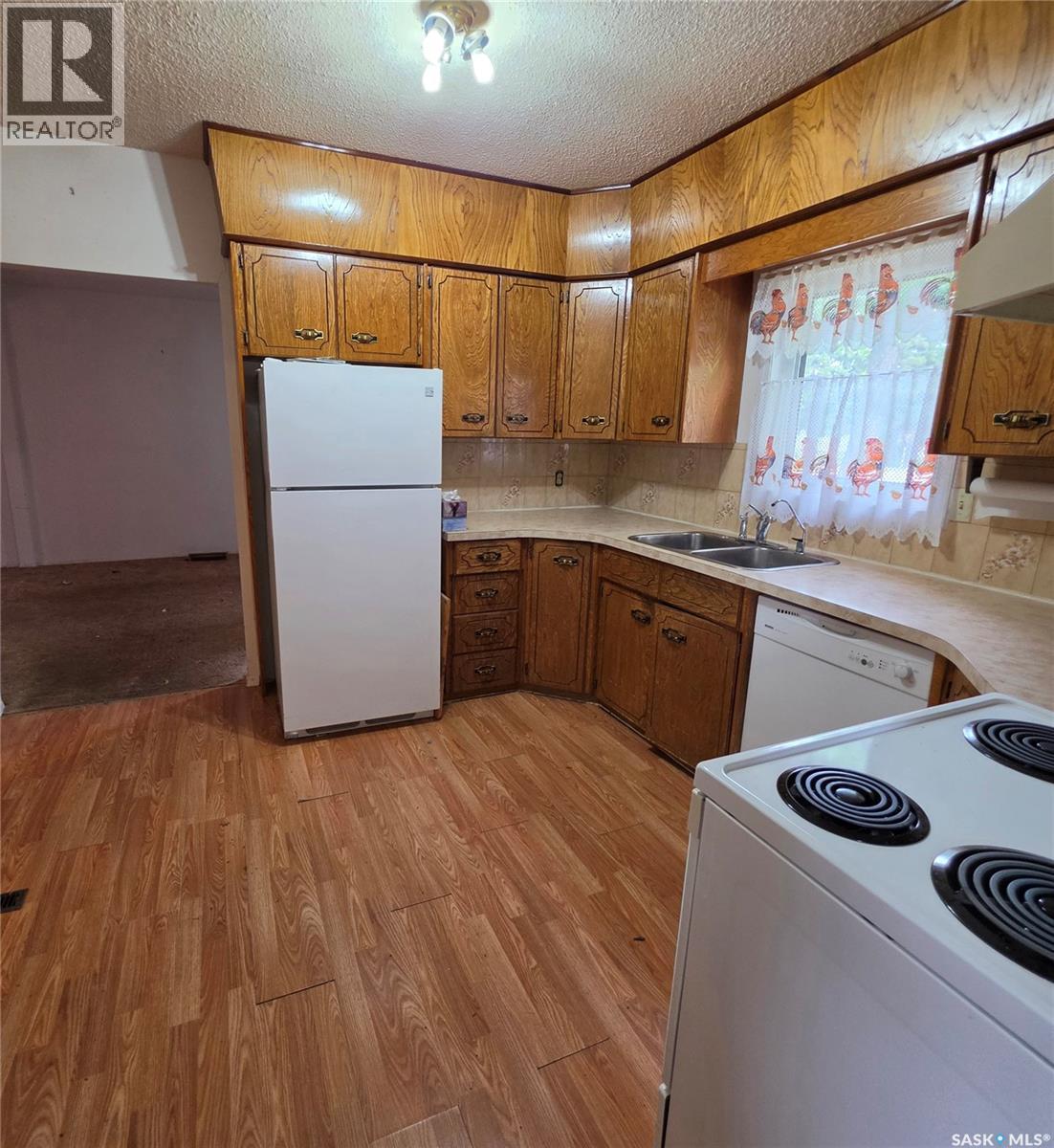 247 2nd AVENUE NE - 3