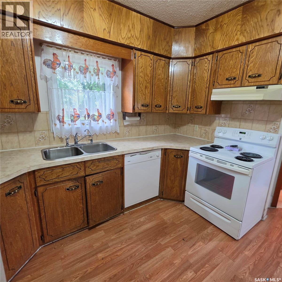 247 2nd AVENUE NE - 4