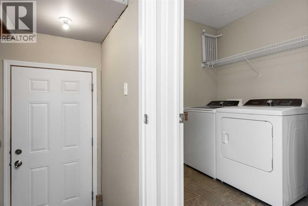 276 Taralake Terrace NE - 15