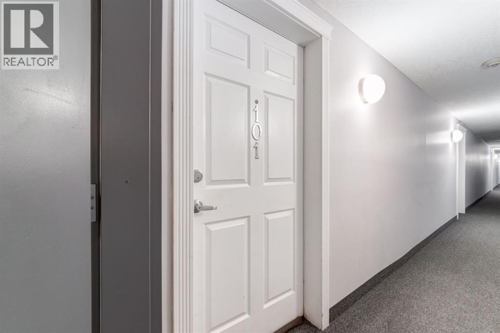 #101 11 Somervale View SW - 4