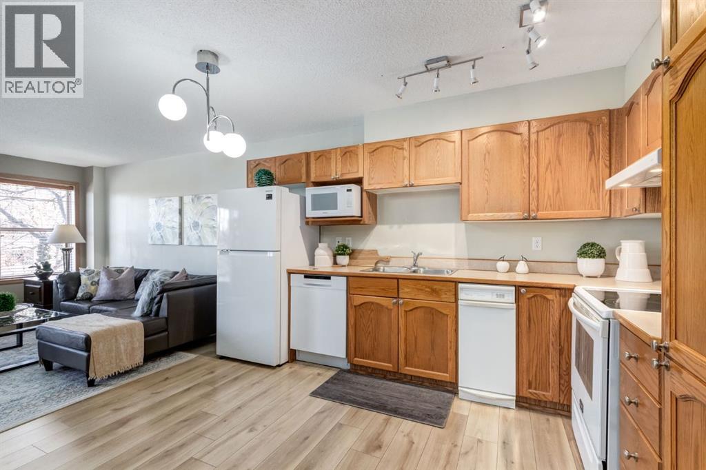 #101 11 Somervale View SW - 14