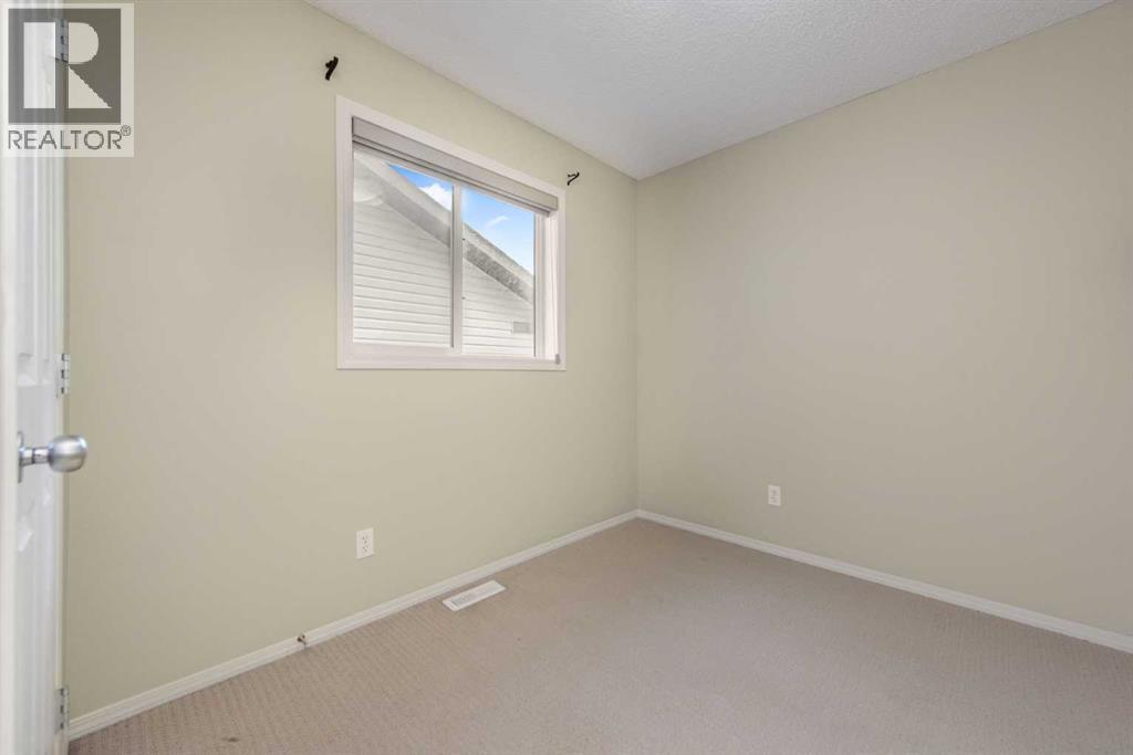 276 Taralake Terrace NE - 24