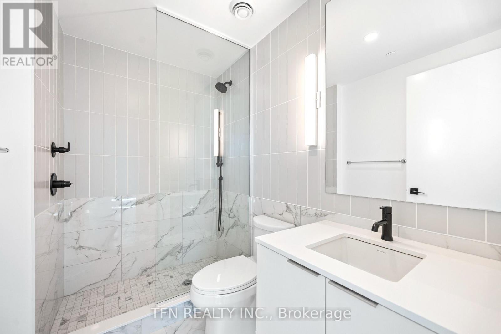 #4505 327 KING STREET W - 9
