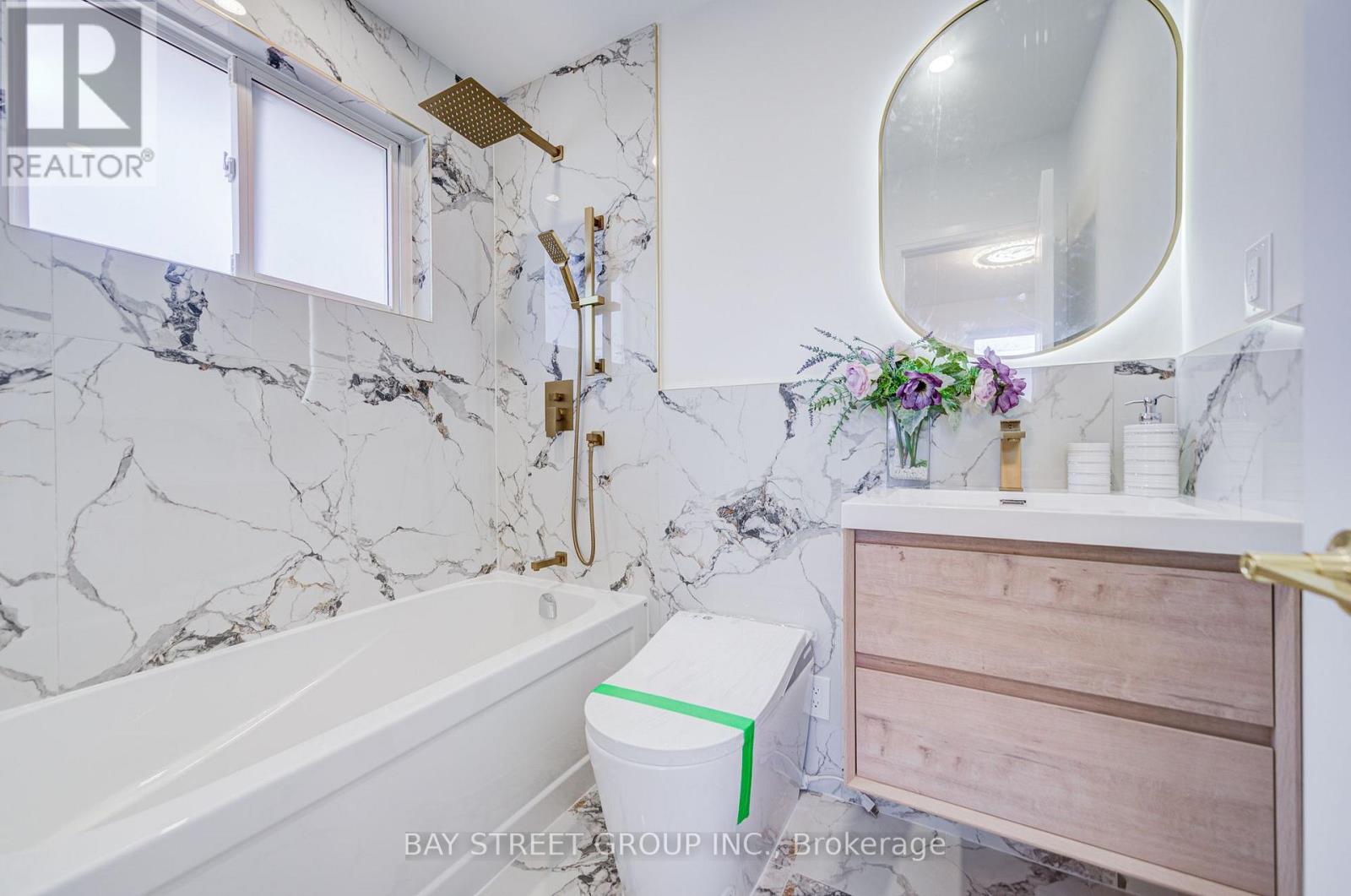 60 WARNER AVENUE - 20