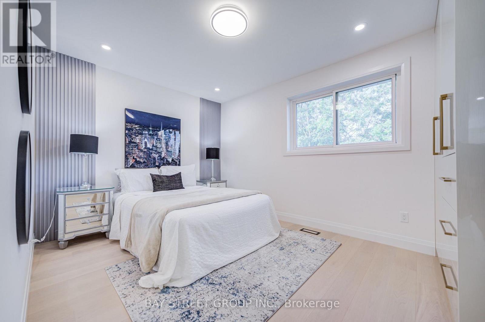60 WARNER AVENUE - 23