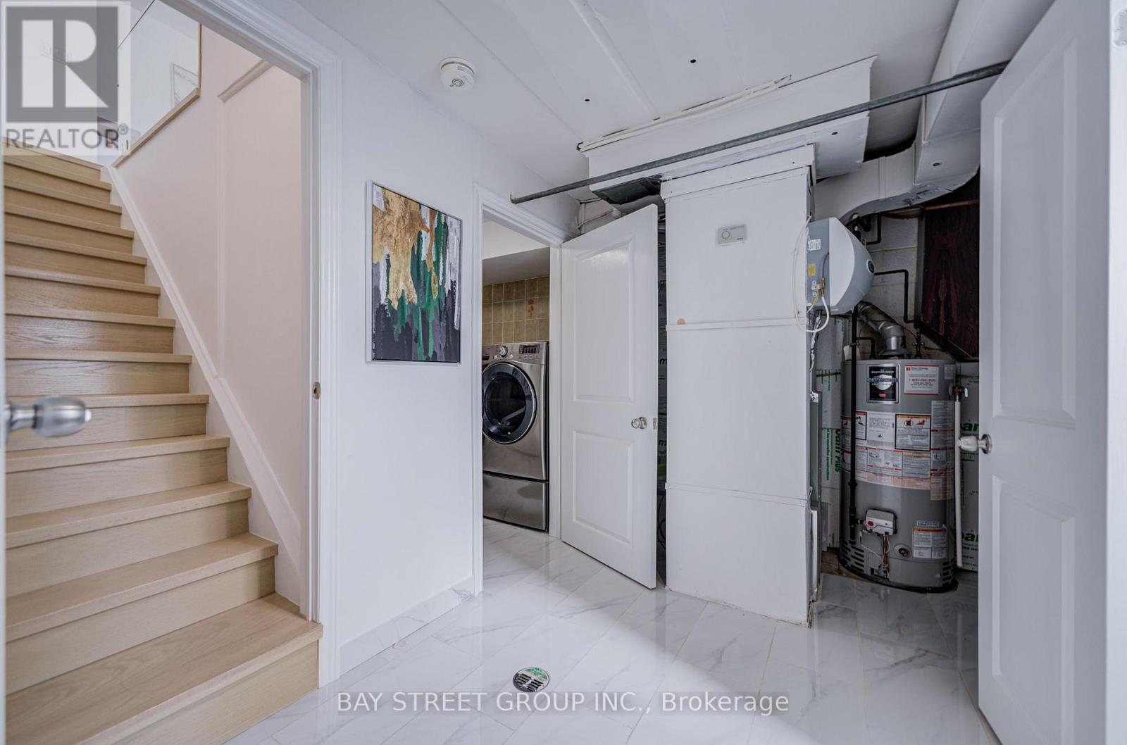 60 WARNER AVENUE - 28