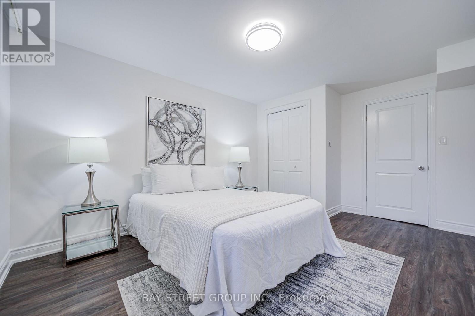 60 WARNER AVENUE - 33
