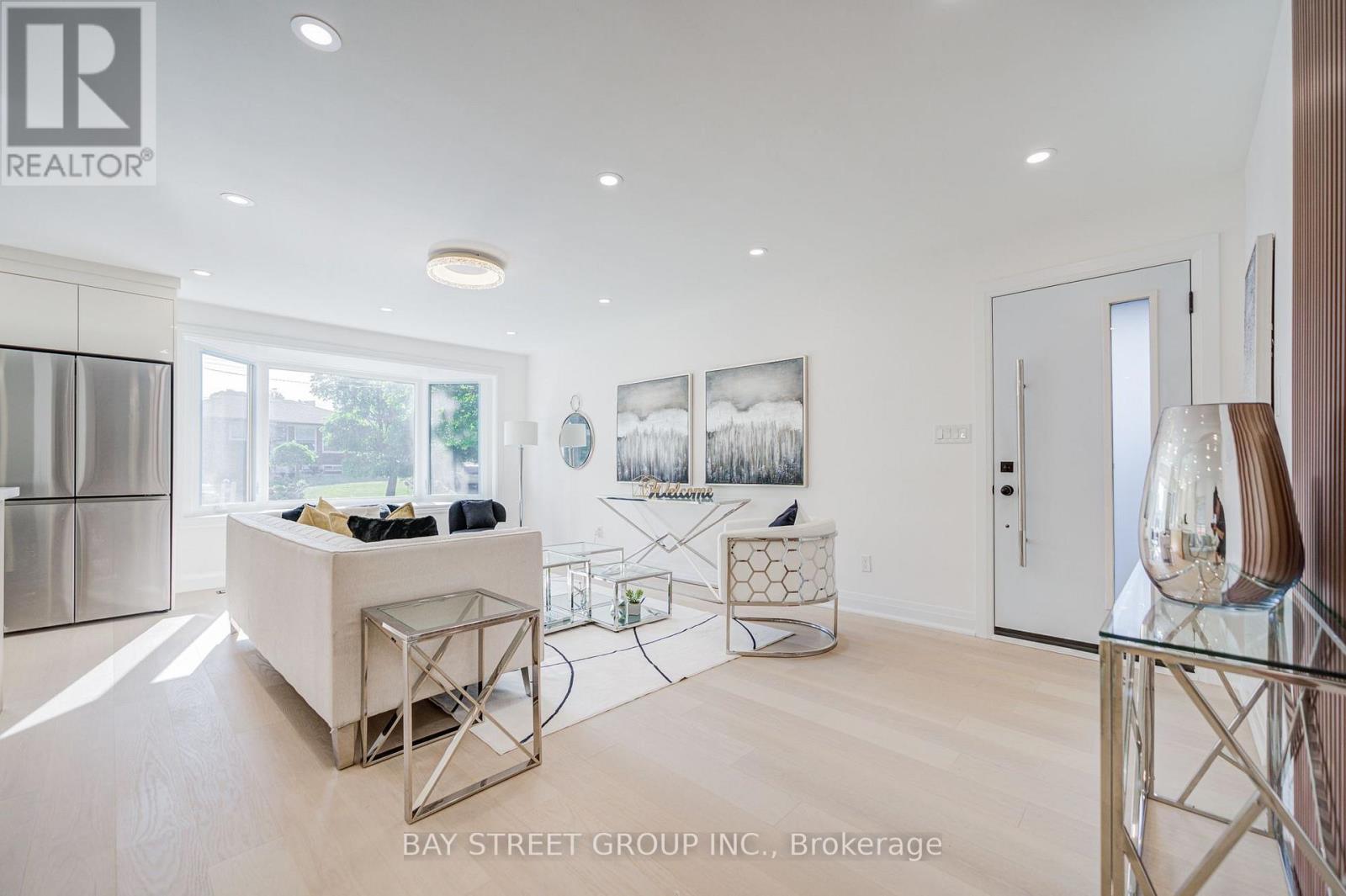 60 WARNER AVENUE - 9