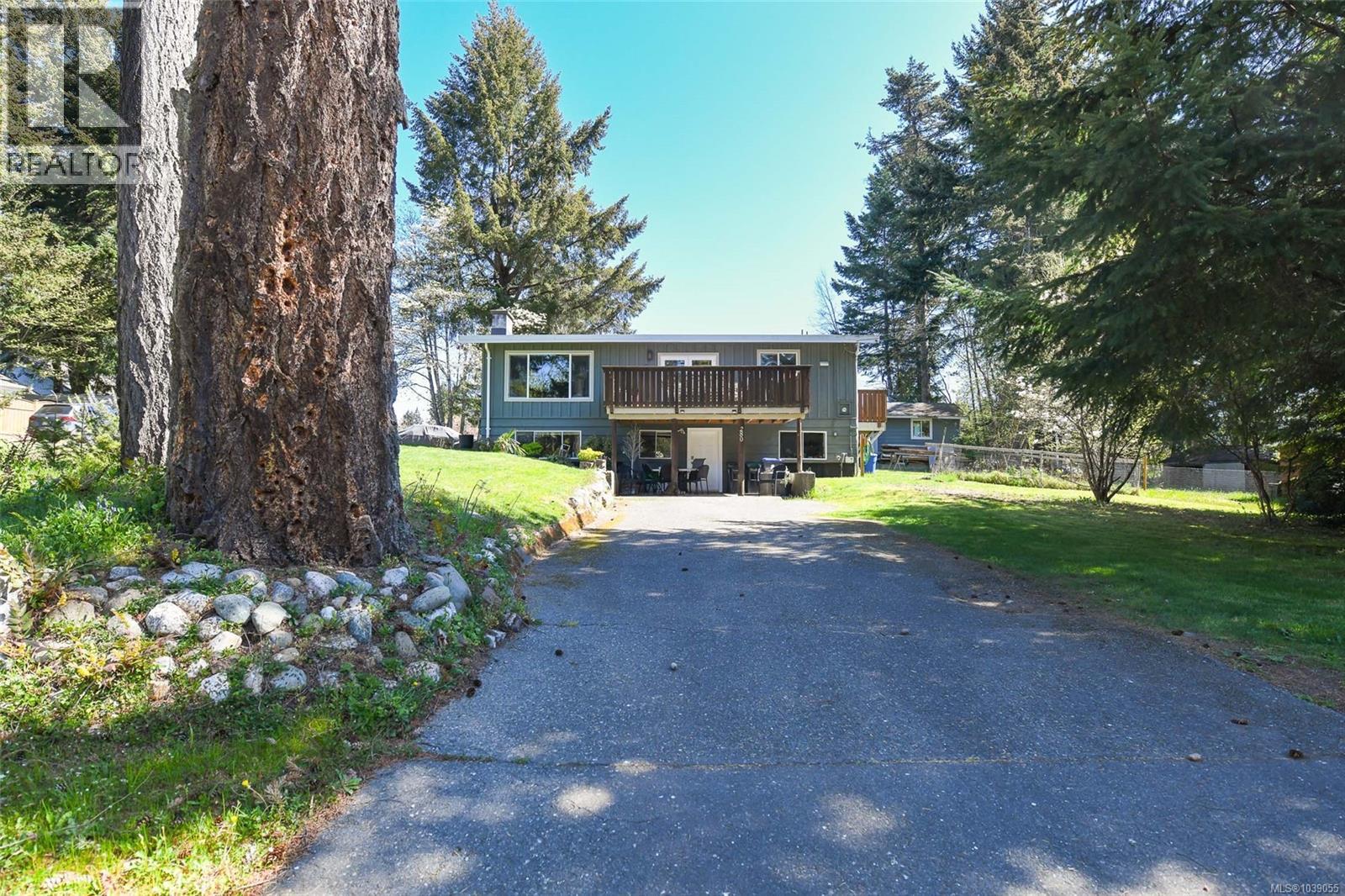 280 Glacier View Dr - 1