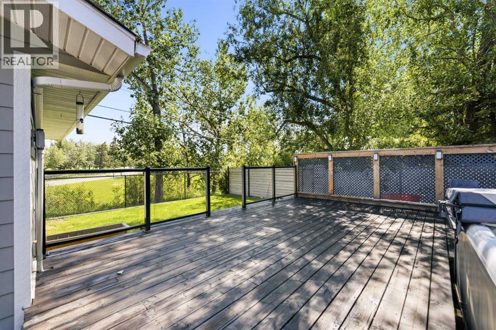20 Mapleglade Close SE - 44