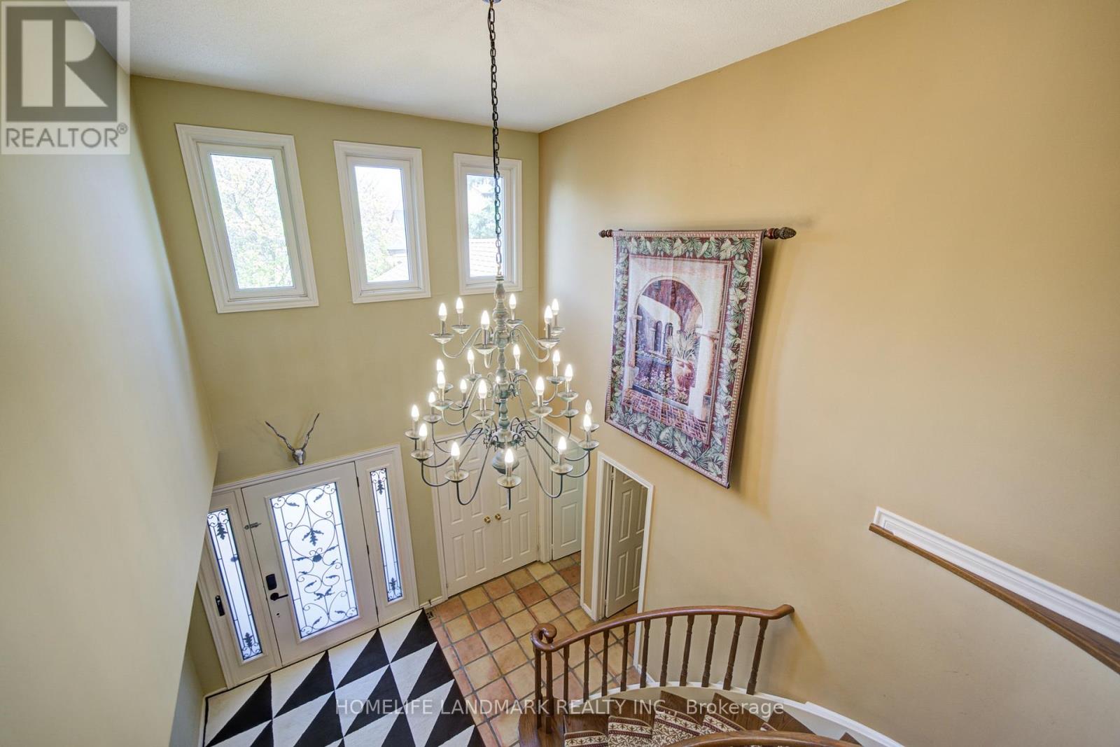 375 MANHATTAN DRIVE - 23