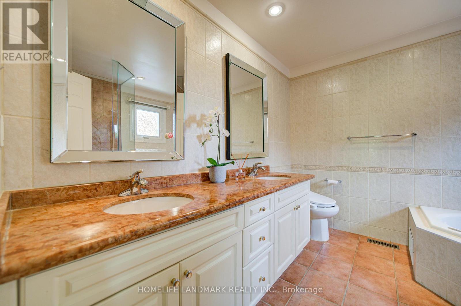 375 MANHATTAN DRIVE - 29