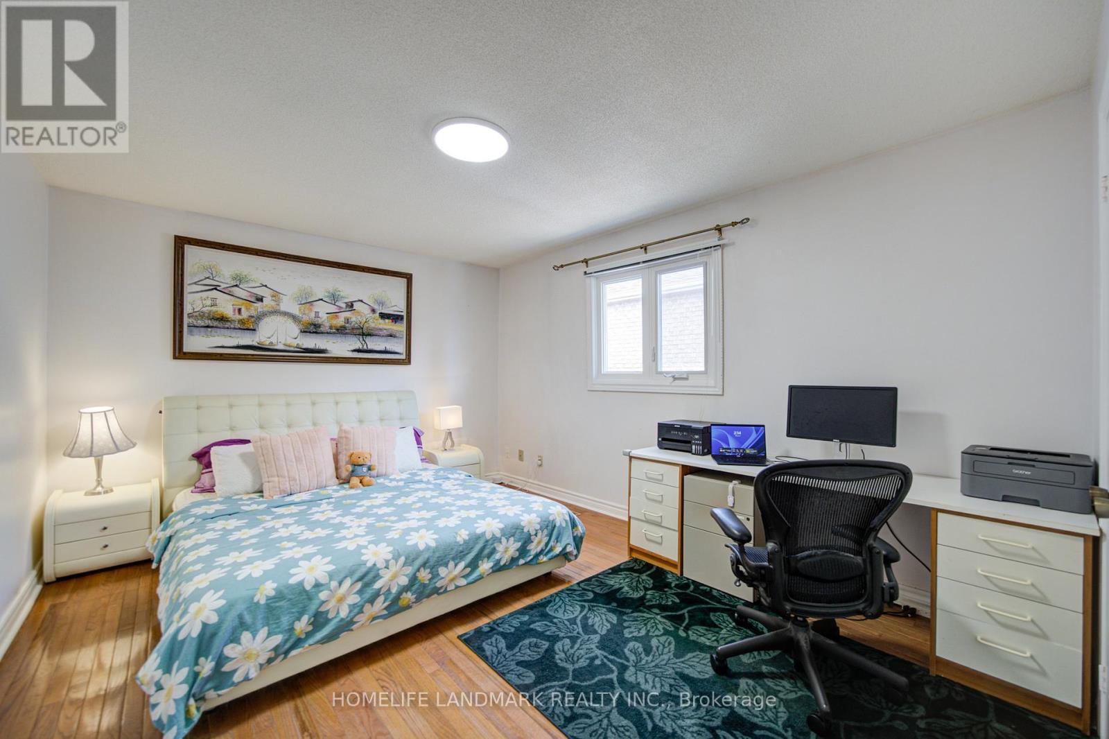 375 MANHATTAN DRIVE - 32