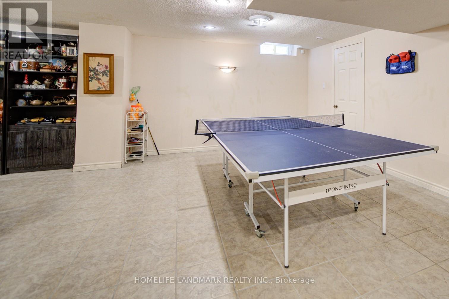 375 MANHATTAN DRIVE - 38