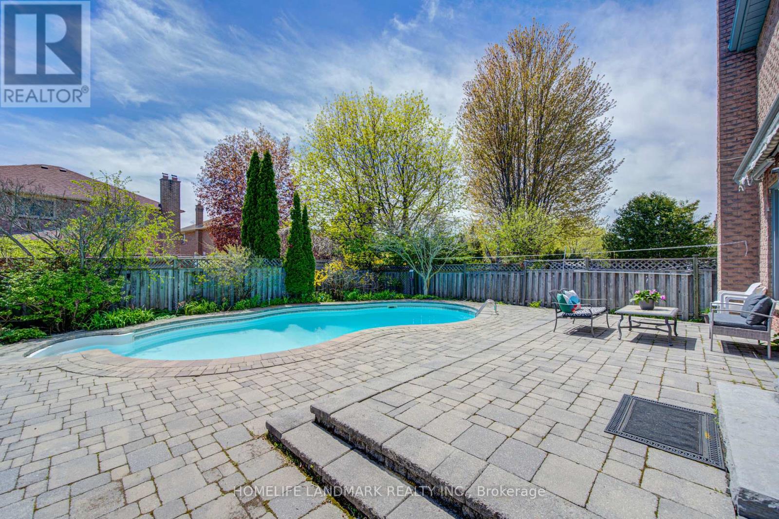375 MANHATTAN DRIVE - 47