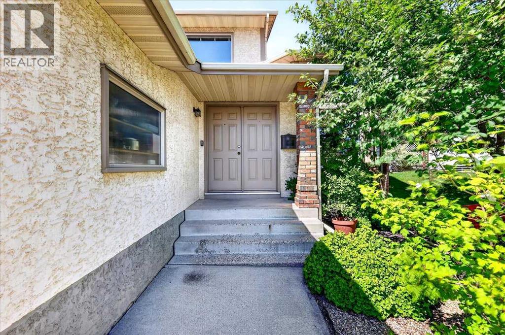 14 Hawkdale Gate NW - 2
