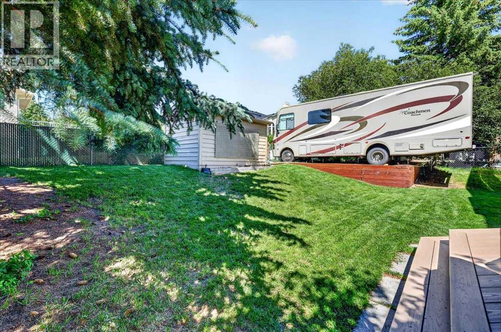 14 Hawkdale Gate NW - 46
