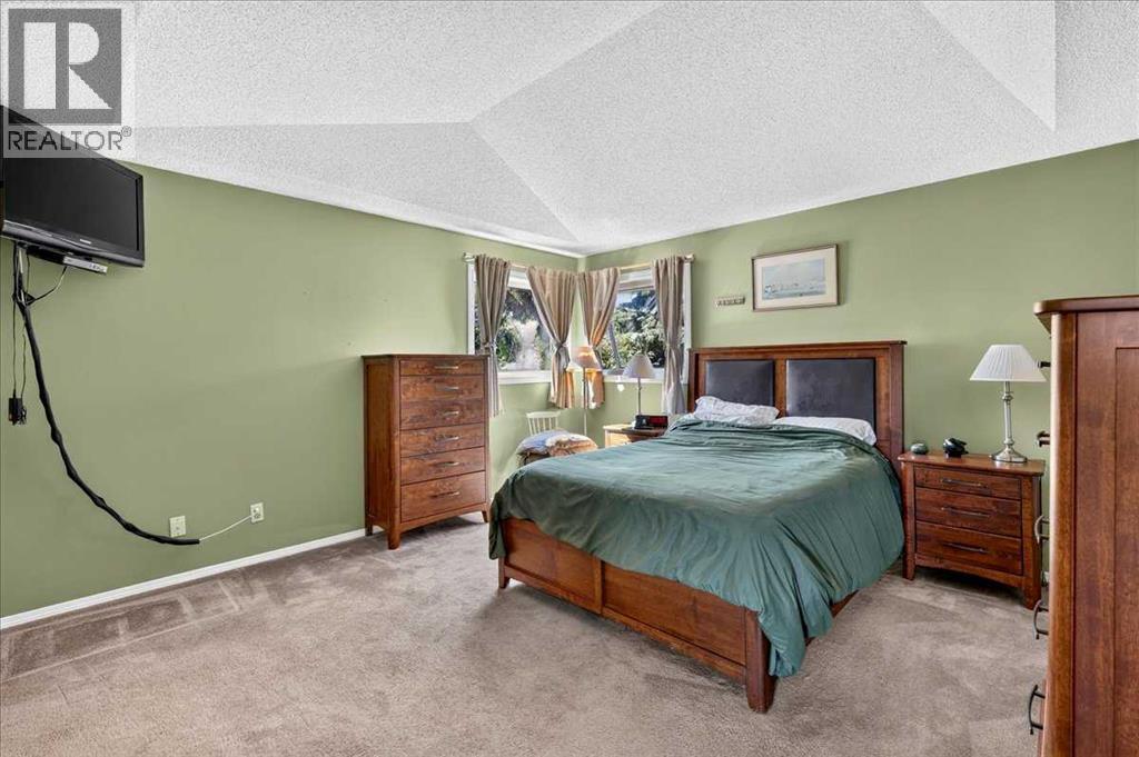 14 Hawkdale Gate NW - 26