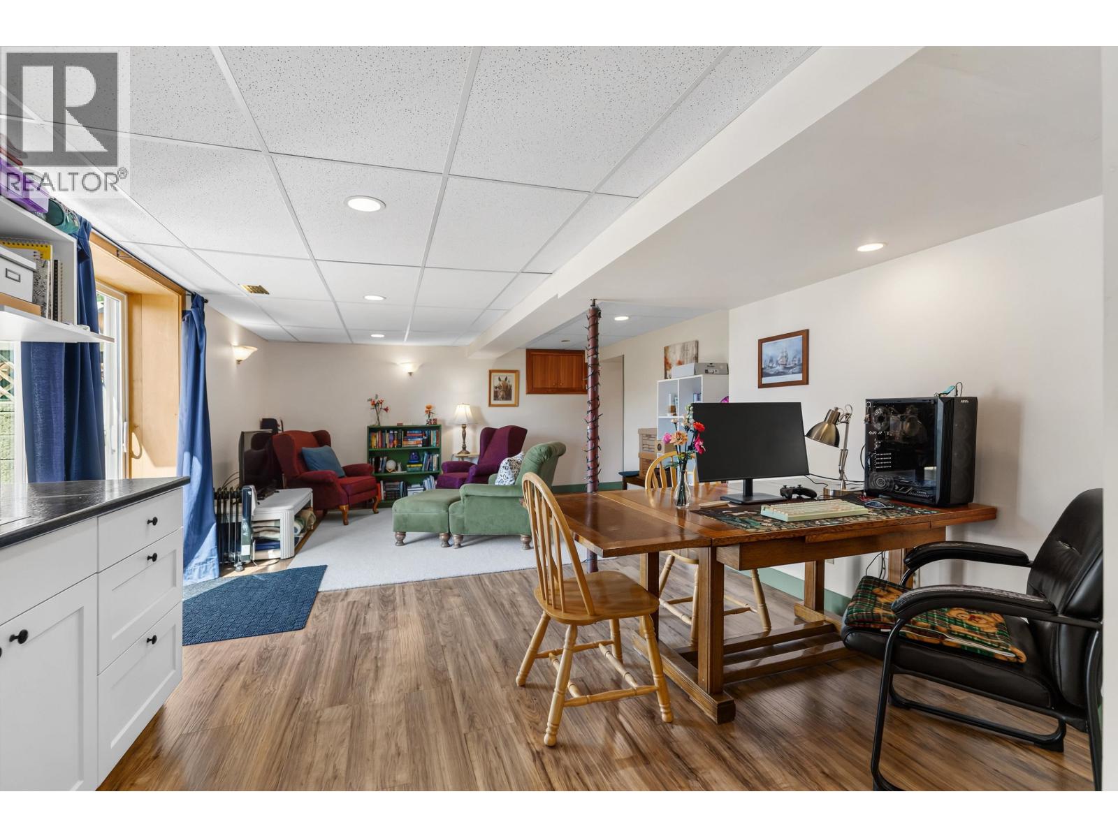 1036 SACKNER ROAD - 23