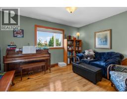 Dining room - 1036 Sackner Road, Vanderhoof, BC V0J3A2 Photo 9
