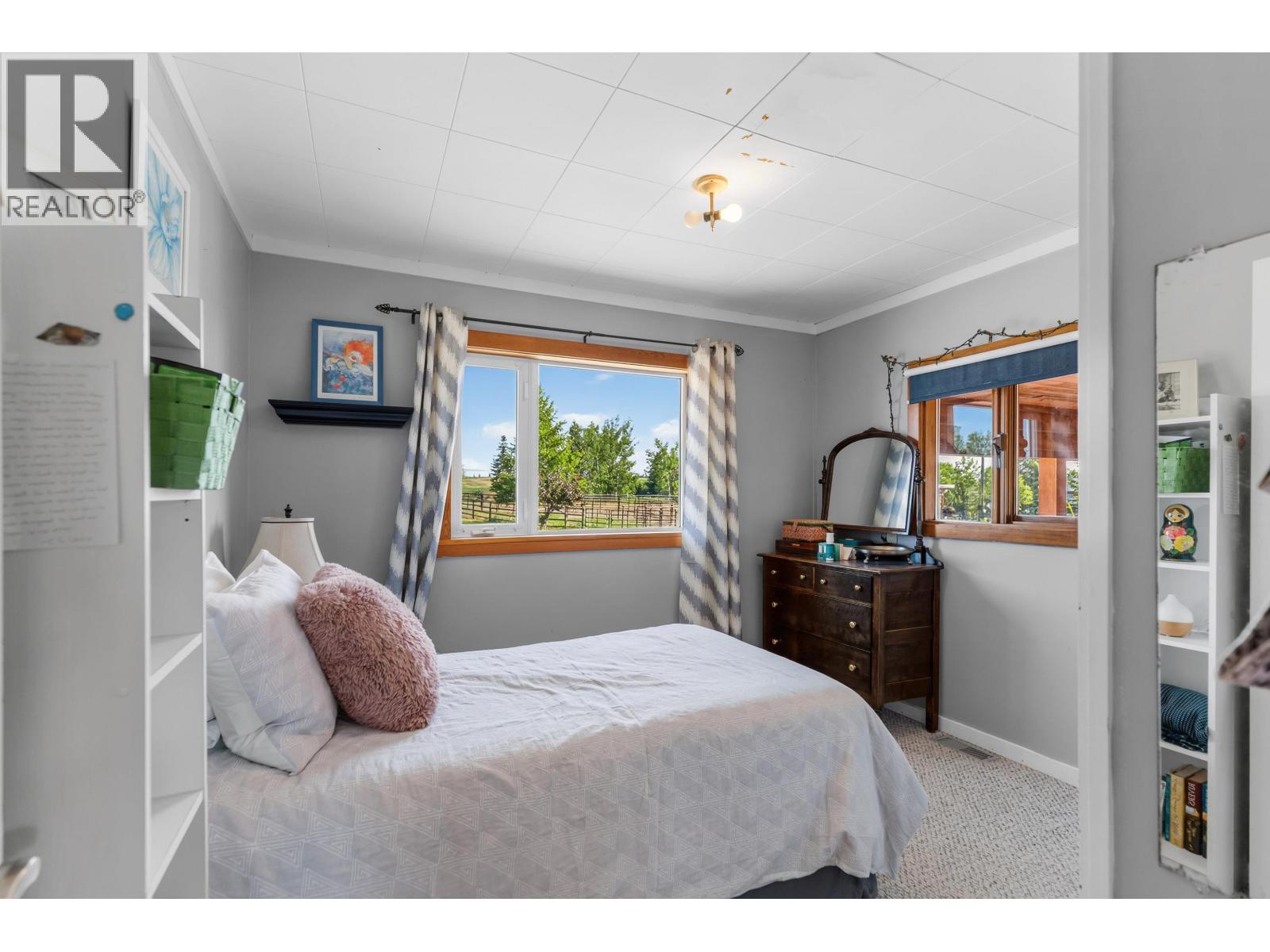 1036 SACKNER ROAD - 13