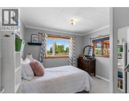 Kitchen - 1036 Sackner Road, Vanderhoof, BC V0J3A2 Photo 13