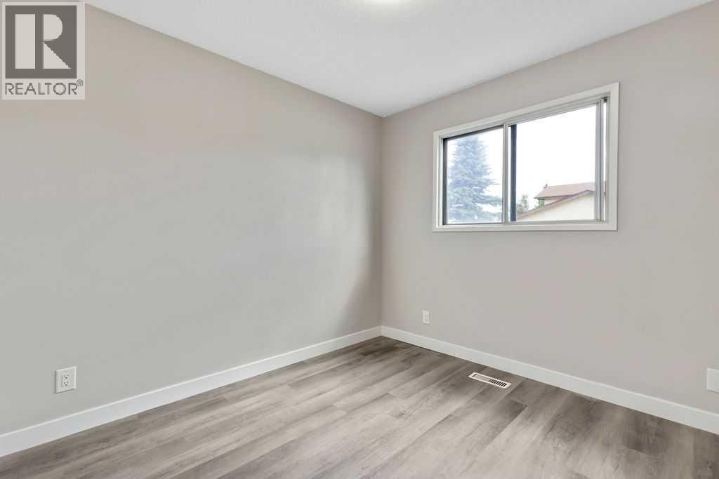 5 Templemont Road NE - 16