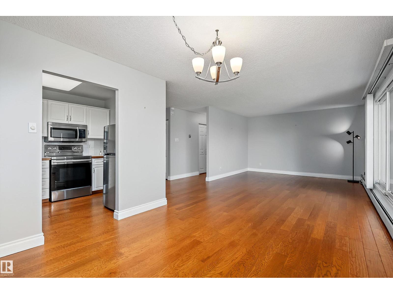 #315 5520 RIVERBEND RD NW - 18