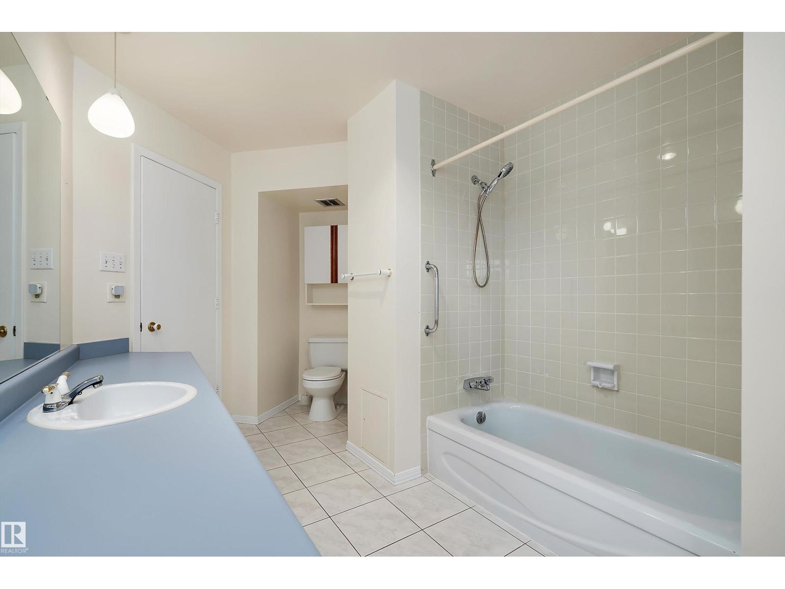 #315 5520 RIVERBEND RD NW - 20