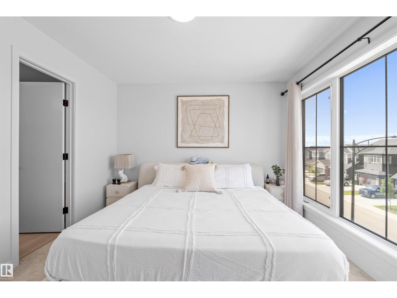 8047 227 ST NW - 17