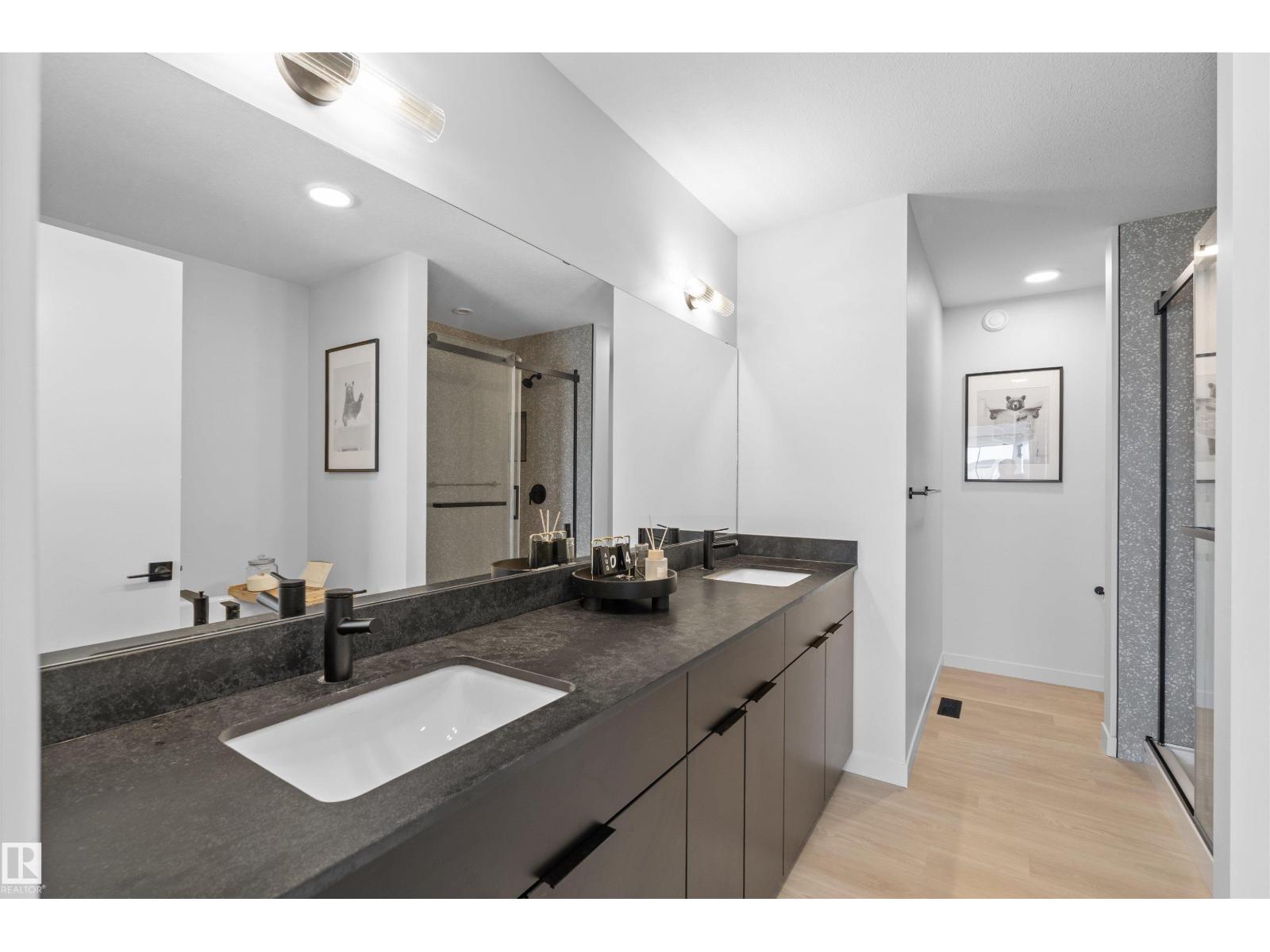 8047 227 ST NW - 18
